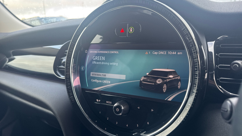 MINI Hatchback 1.5 Cooper Classic Premium 5dr Auto Petrol Hatchback